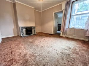 Dining Room- click for photo gallery
